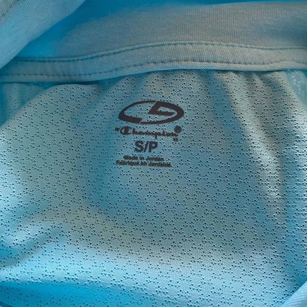 Champion pullover 1/4 zip, long sleeve back zip, gathered shoulders, lightweight - Picture 9 of 12